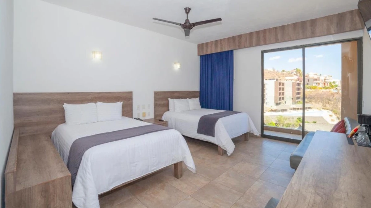 hotel-coral-blue