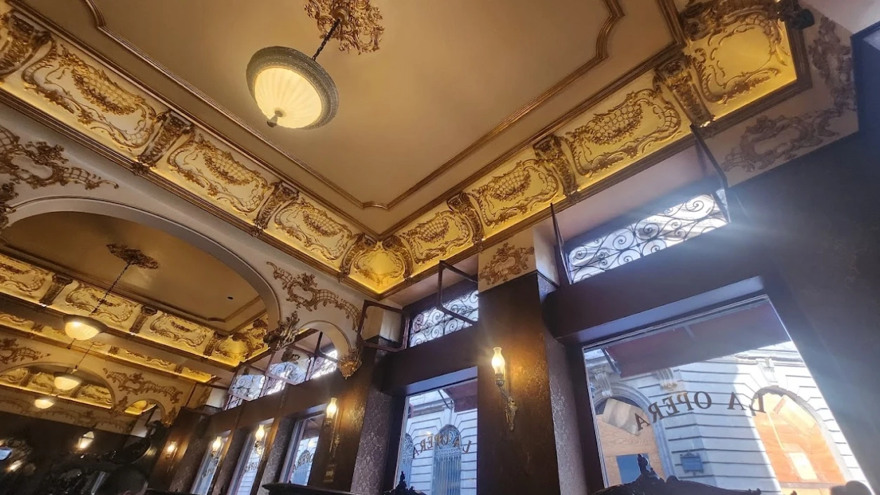 opera-bar